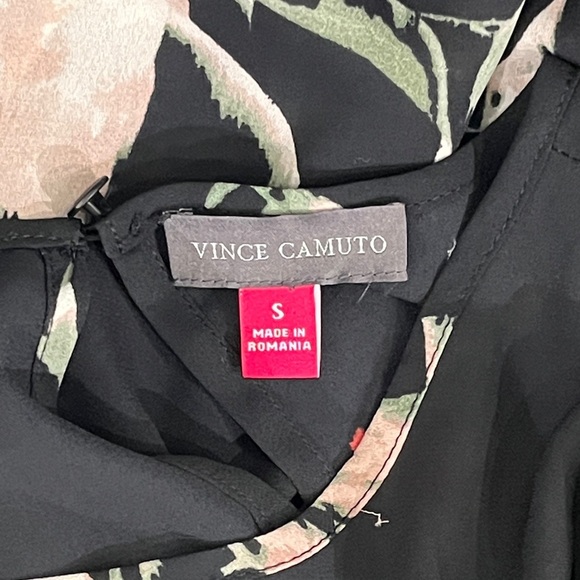 Vince Camuto Blouse Size Small - Picture 7 of 7